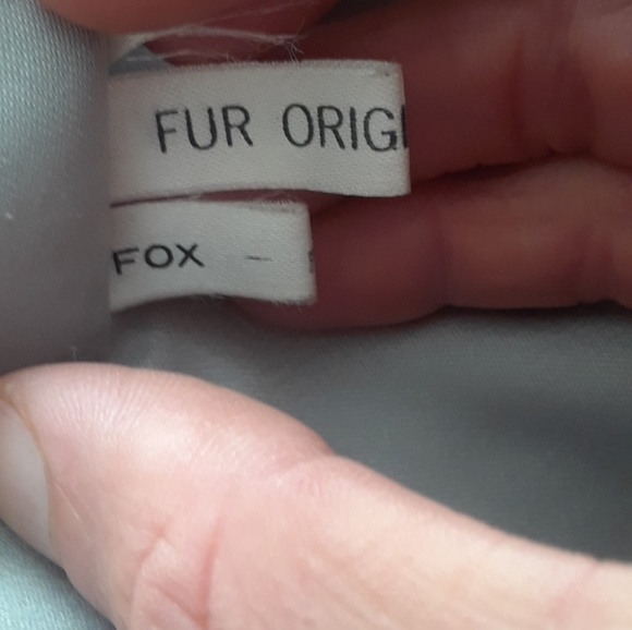 Silver Fox Fur Coat - Picture 4 of 4